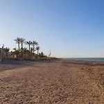 Marinas דירה