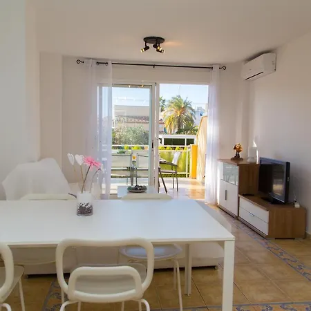 Marinas Apartment